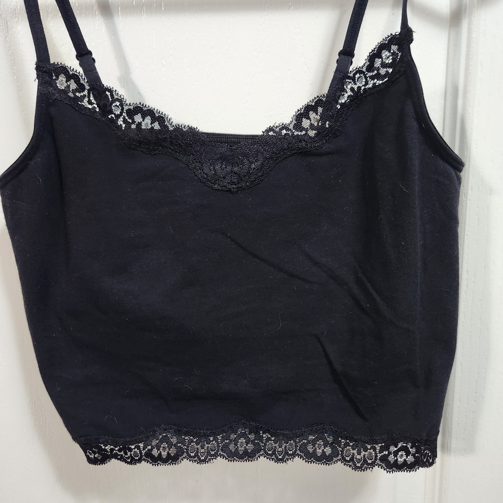 Elegant Black Lace Trim Chemise